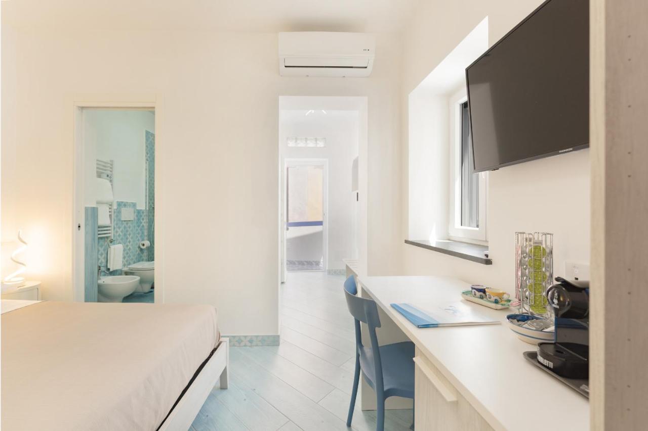 Poseidonia Rooms 프로치다 외부 사진